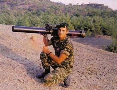 H επιχείρηση «Νίκη» των Ελλήνων καταδρομέων στη Κύπρο και ο Έλληνας Ήρωας Μαν. Μπικάκης (βίντεο)